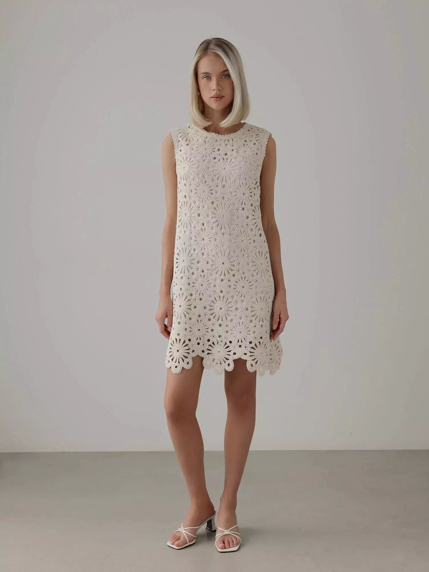 Платье  (L (46RU), светло-бежевый). Избражение № 2