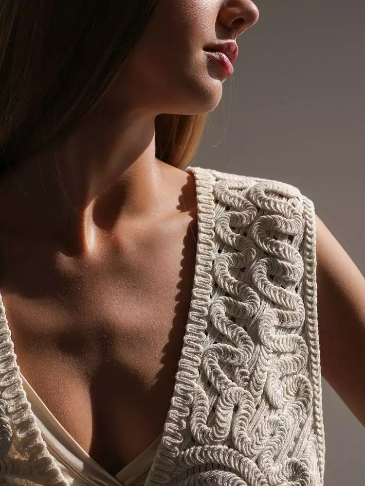 Жилет (L (46RU), бежевый). Изображение № 4