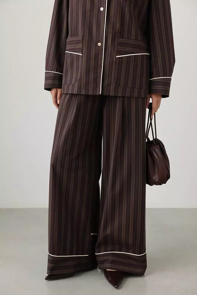 Брюки (S (42RU), коричневый). Изображение № 2