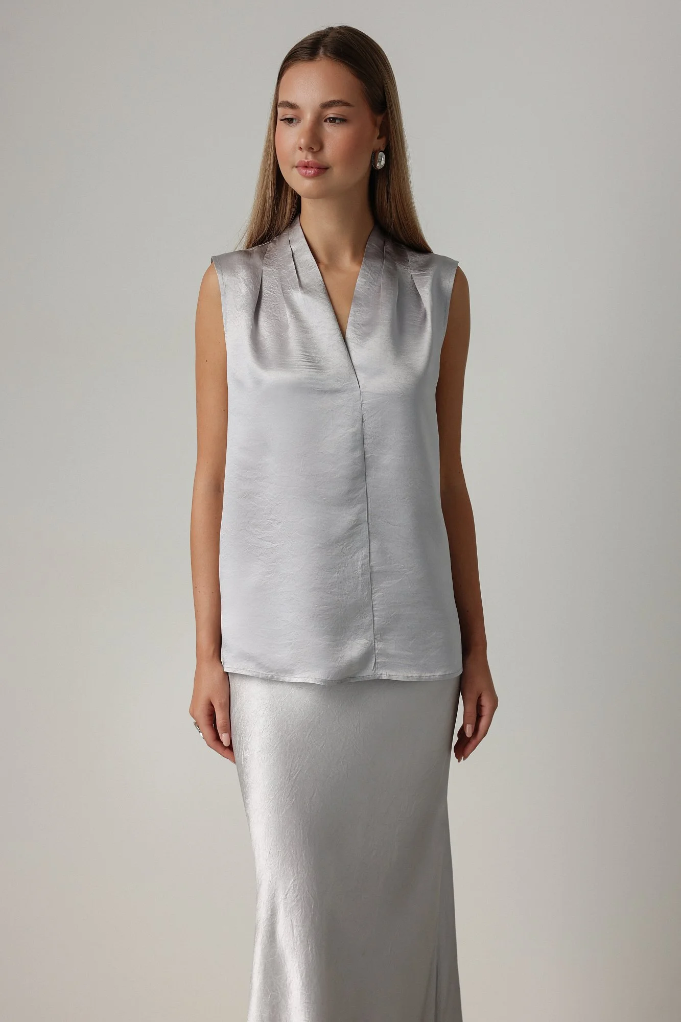 топ (M (44RU), серебристый). Избражение № 1