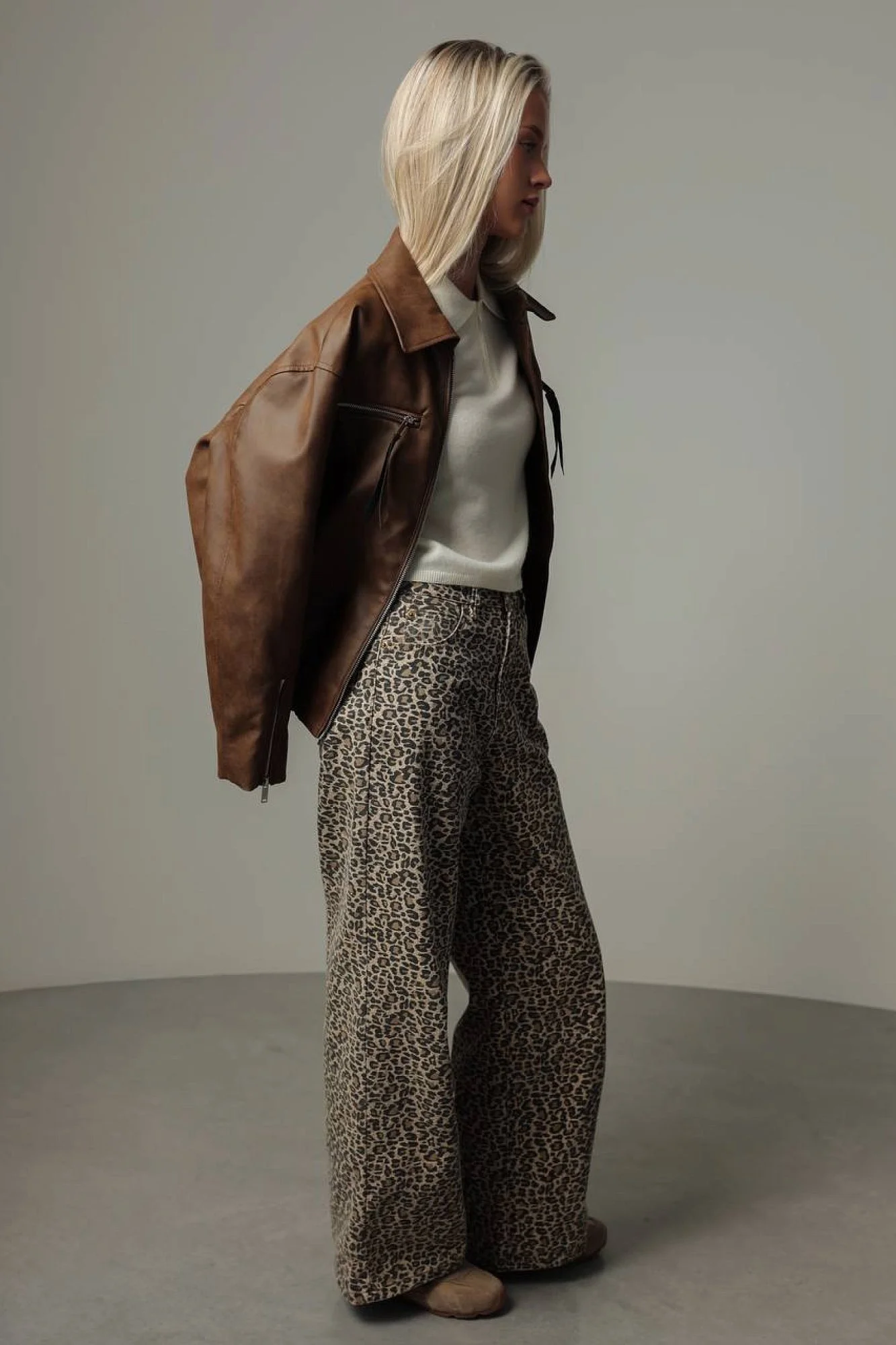 Джинсы (S (42), бежевый). Избражение № 2