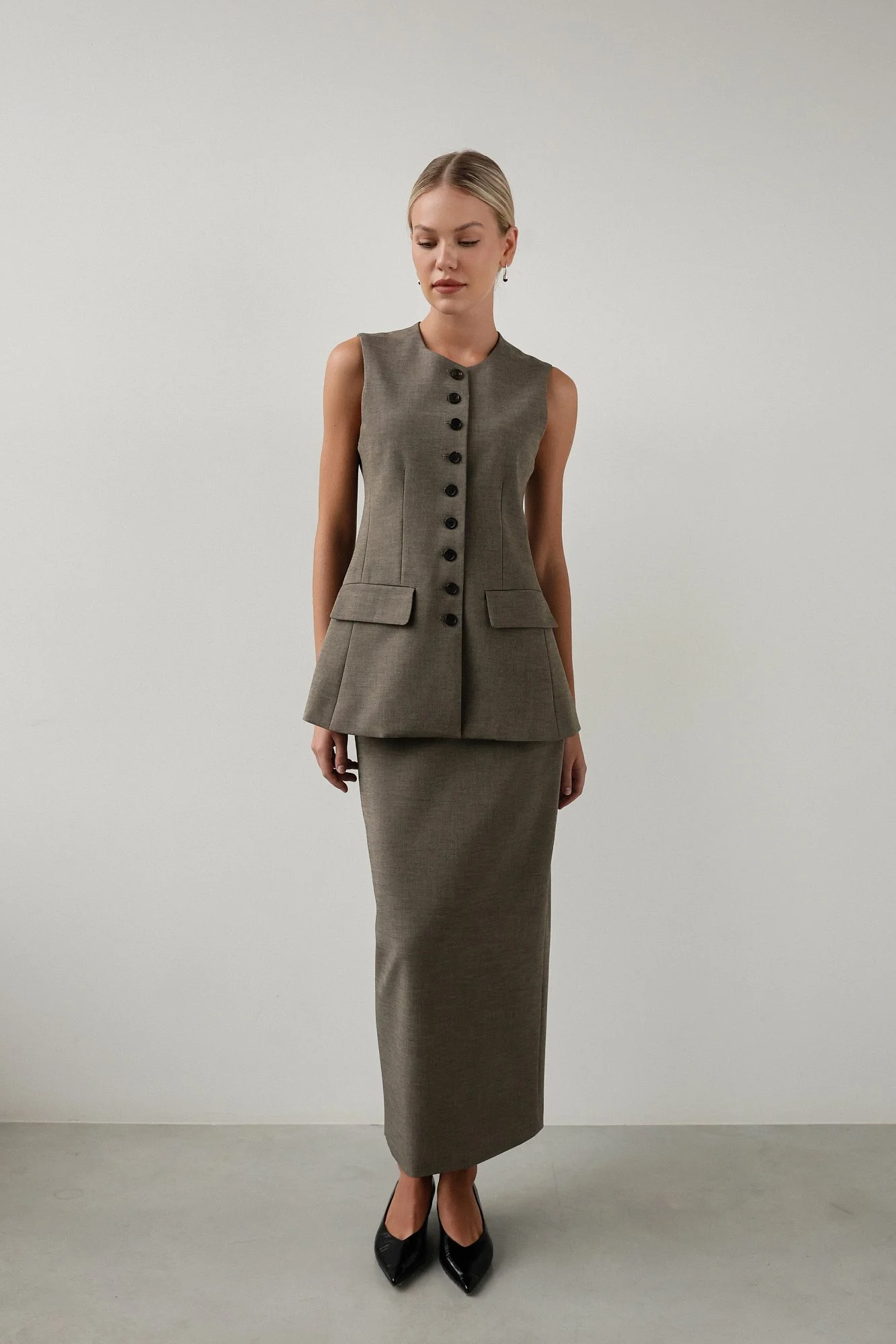 Жилет (M (44RU), светло-коричневый). Избражение № 2