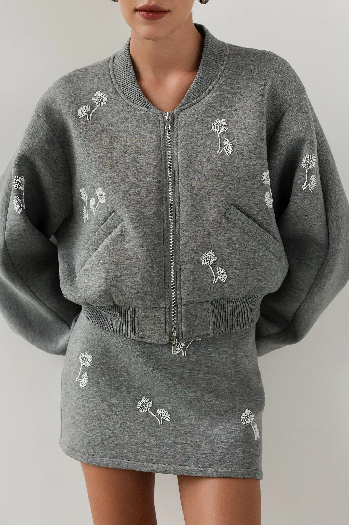 Костюм: бомбер и юбка (L (46RU), серый). Избражение № 3