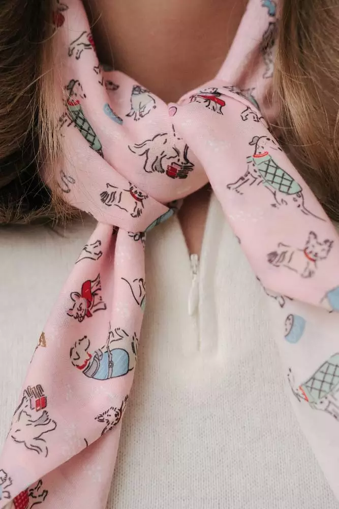 косынка (розово-молочный). Изображение № 5