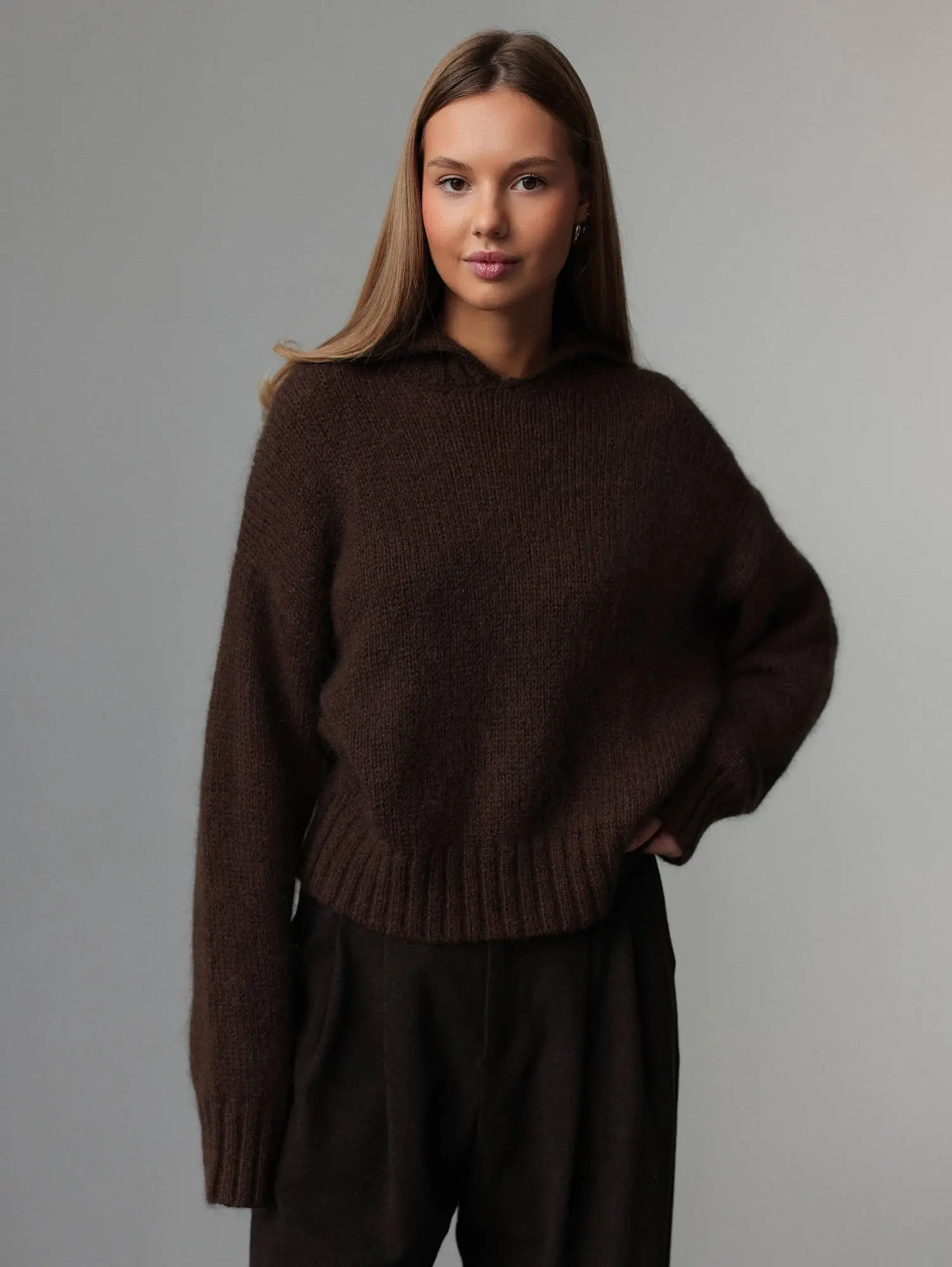 Свитер (onesize (42-46RU), коричневый). Избражение № 1