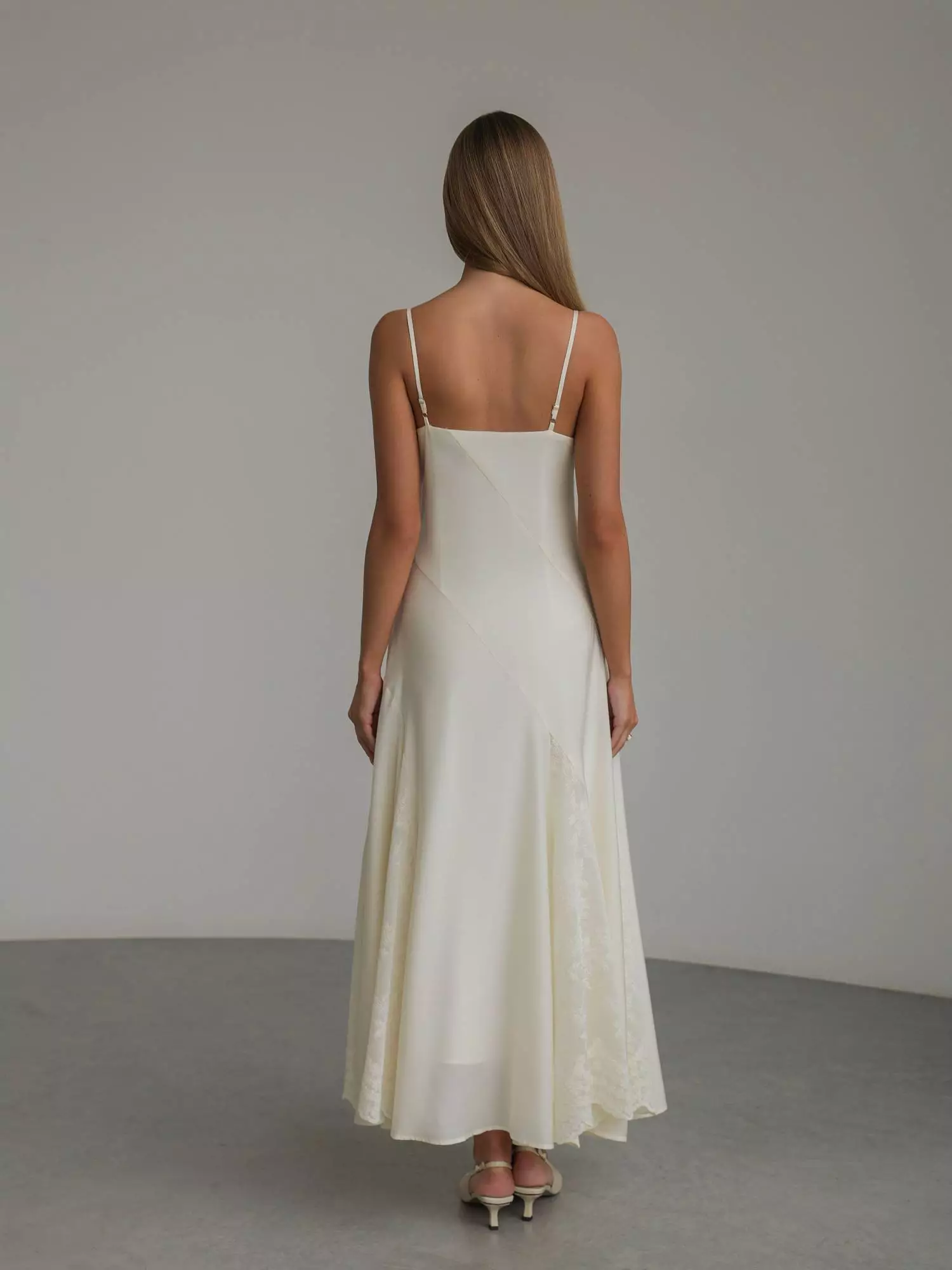 Платье  (S (42RU), светло-бежевый). Избражение № 5