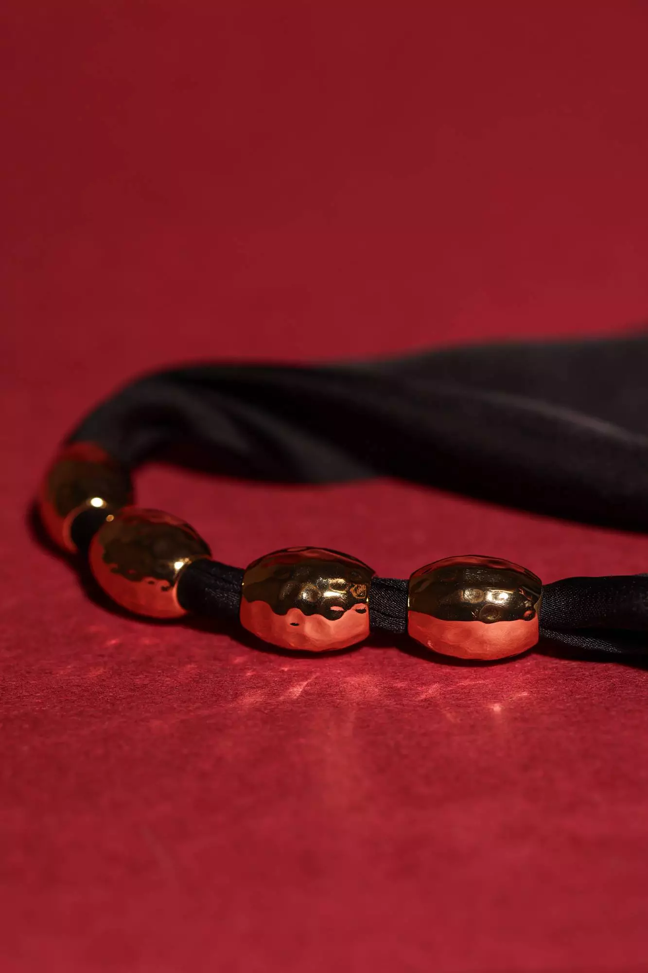 Колье (чёрный). Избражение № 4