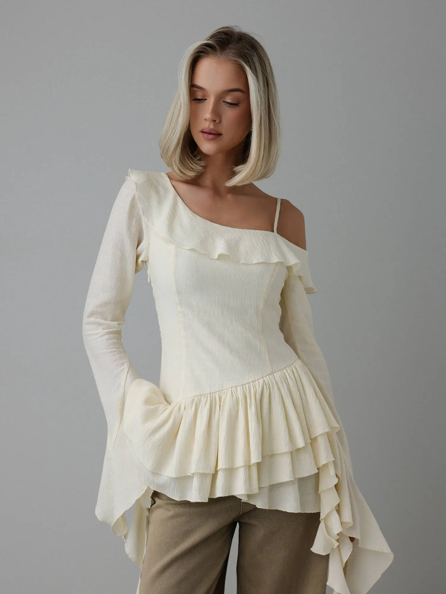 Топ (S (42RU), сливочный). Избражение № 1